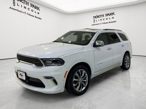 Used 2023 Dodge Durango Citadel RWD image 5
