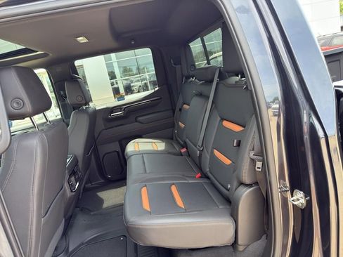 Used 2023 GMC Sierra 1500 AT4 w/ AT4 Preferred Package image 12