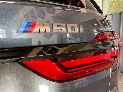 Used 2021 BMW X7 M50i w/ Cold Weather Package AWD/4WD image 22
