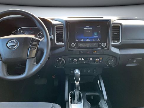 Used 2024 Nissan Frontier SV w/ Hardbody Edition image 10