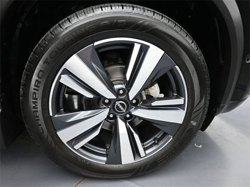 Used 2022 Nissan Rogue SL w/ SL Premium Package image 32