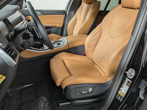 Certified 2023 BMW X5 xDrive40i w/ Parking Assistance Package AWD/4WD image 18
