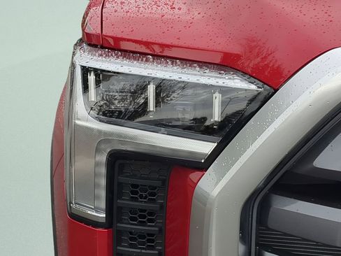 New 2026 Toyota Tundra Limited AWD/4WD image 18