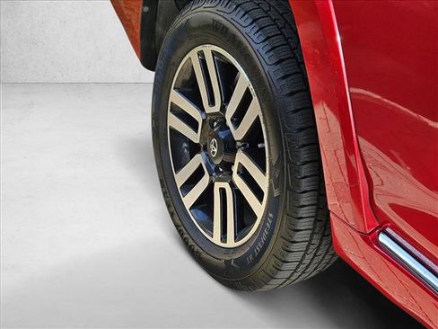 Used 2018 Toyota 4Runner Limited image 5