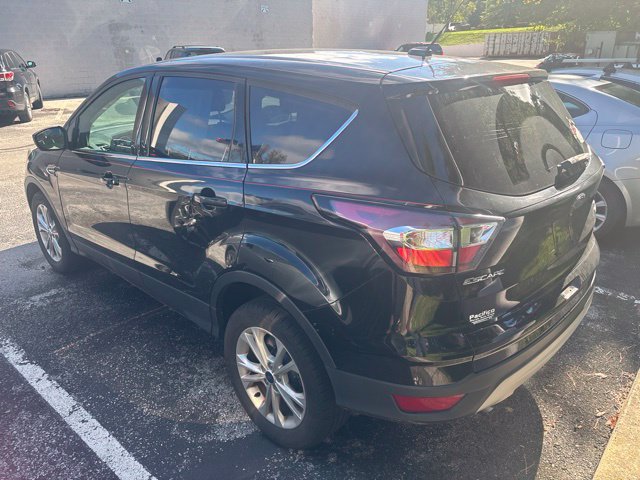 Used 2017 Ford Escape SE AWD/4WD image 7