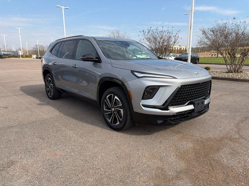 Used 2025 Buick Enclave Sport Touring image 7