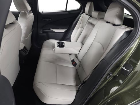 Used 2021 Lexus UX 250h w/ Premium Package image 28