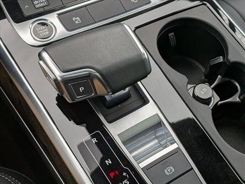 Used 2025 Audi Q7 2.0T Premium w/ Convenience Plus Package image 13