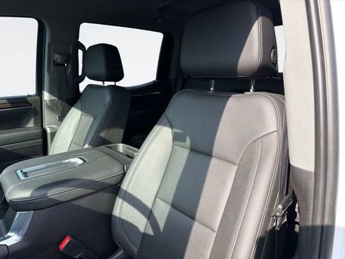 Used 2022 GMC Sierra 1500 SLT w/ SLT Convenience Package AWD/4WD image 23