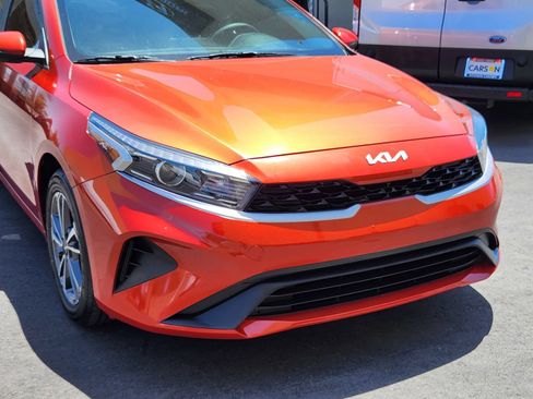 Used 2023 Kia Forte LXS w/ LXS Technology Package FWD image 9