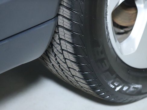 Used 2020 Jeep Compass Latitude w/ Cold Weather Group image 36