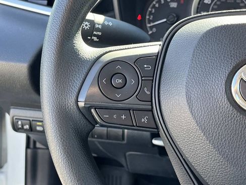 Used 2020 Toyota Corolla LE image 26