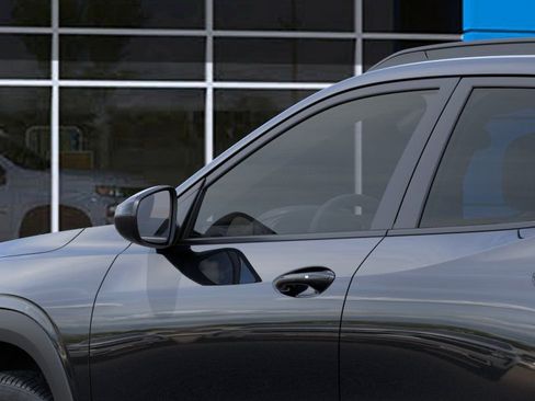 New 2026 Chevrolet Trax LT w/ LT Convenience Package FWD image 12