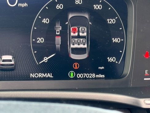 Used 2024 Honda Civic Touring image 27