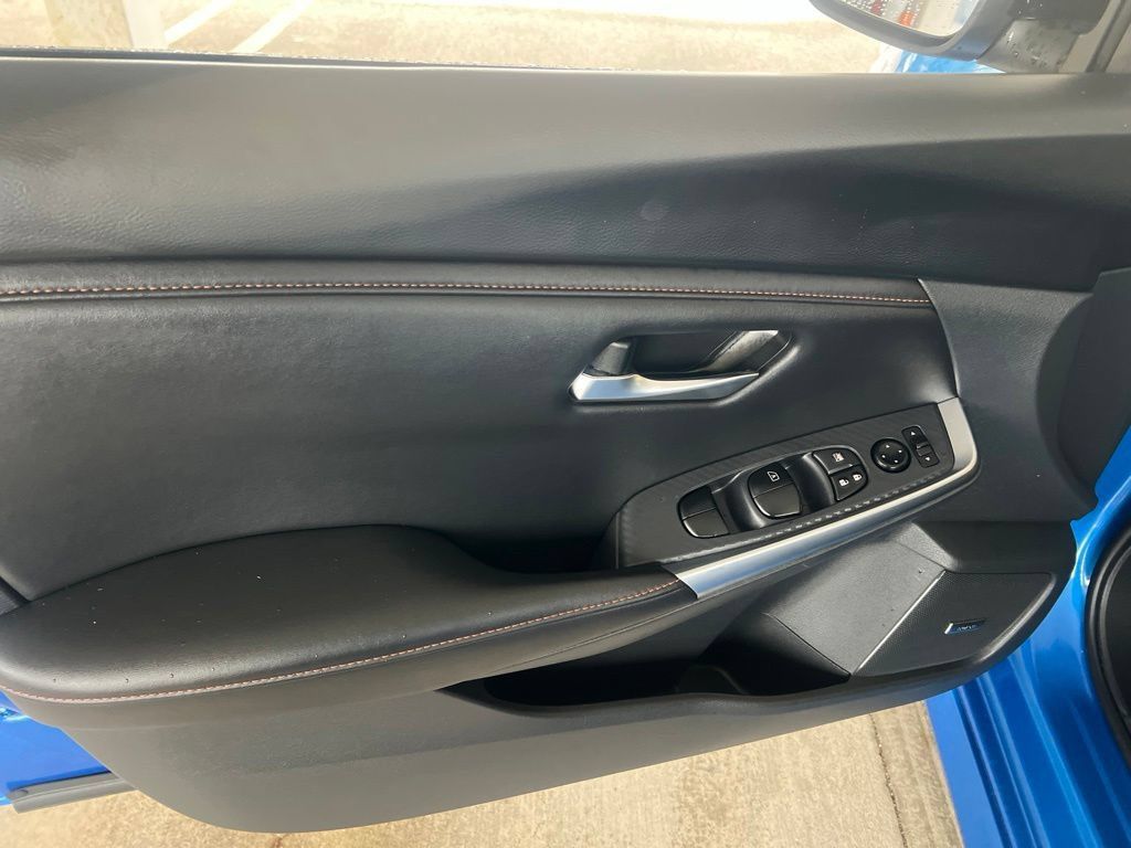 Certified 2023 Nissan Sentra SR w/ SR Premium Package FWD image 7