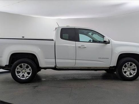 Used 2022 Chevrolet Colorado LT w/ Fleet Safety Package RWD image 8