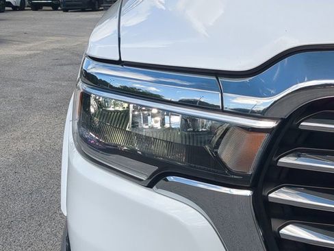 Used 2025 RAM 1500 Laramie image 10