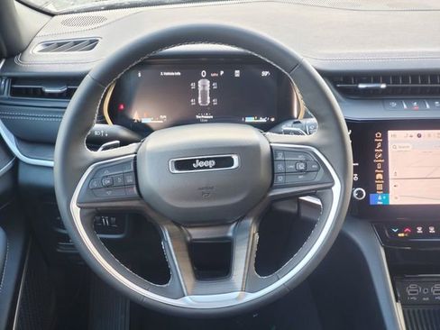 New 2026 Jeep Grand Cherokee Limited AWD/4WD image 18