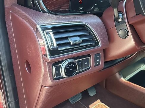 Used 2018 Lincoln Navigator Black Label w/ Cargo Package AWD/4WD image 27