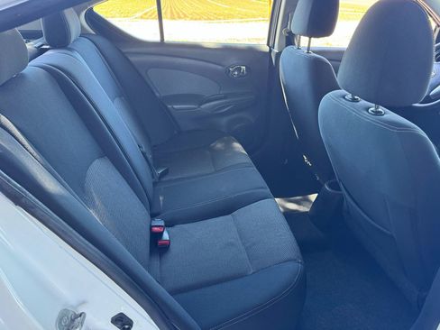 Used 2015 Nissan Versa w/ SL Tech Package FWD image 13