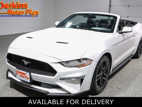 Used 2022 Ford Mustang Premium RWD image 1