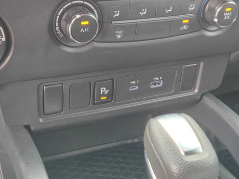 Used 2022 Nissan Frontier S w/ Technology Package image 28