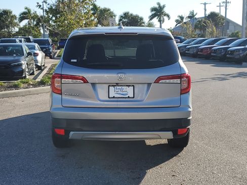 Used 2021 Honda Pilot EX image 5