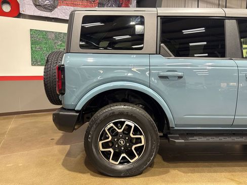 Used 2022 Ford Bronco Outer Banks image 25