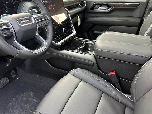 New 2026 GMC Yukon XL Elevation w/ Elevation Premium Package image 8