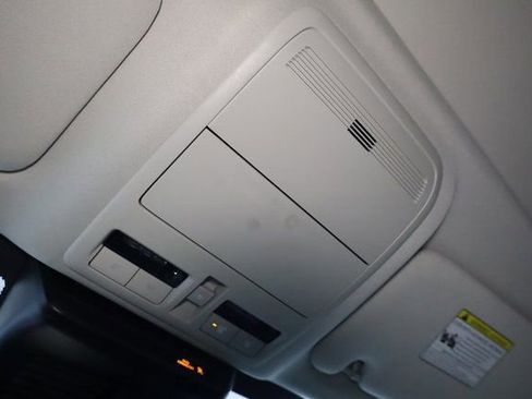 Used 2024 MAZDA CX-90 Plug-In Hybrid w/ Premium Pkg image 21