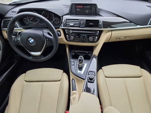 Used 2018 BMW 330i Sedan RWD image 10