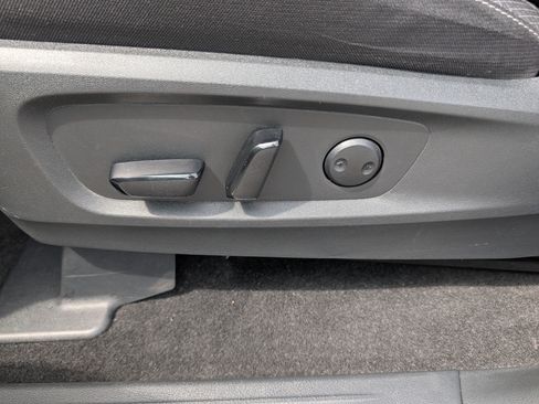Used 2023 Nissan Pathfinder SV AWD/4WD image 20