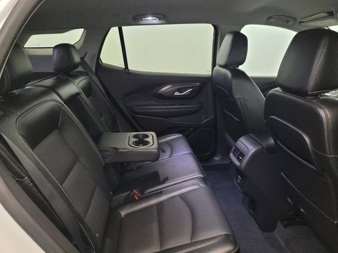 Used 2024 GMC Terrain SLT FWD image 19