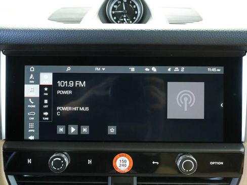 New 2026 Porsche Macan AWD/4WD image 18