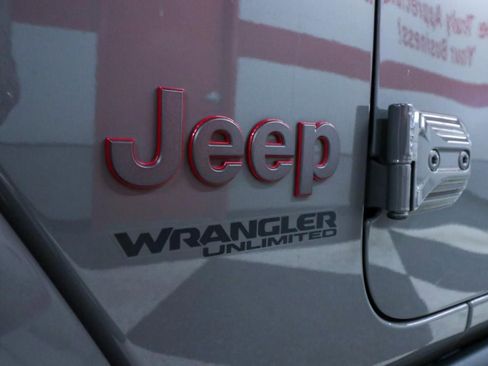 Used 2021 Jeep Wrangler Unlimited Rubicon image 34
