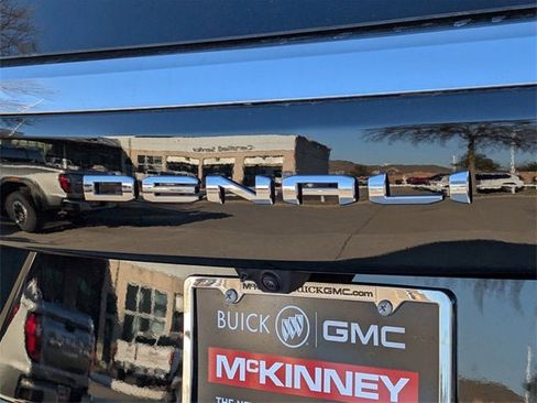 New 2026 GMC Yukon Denali w/ Sun & Power Step Package image 7