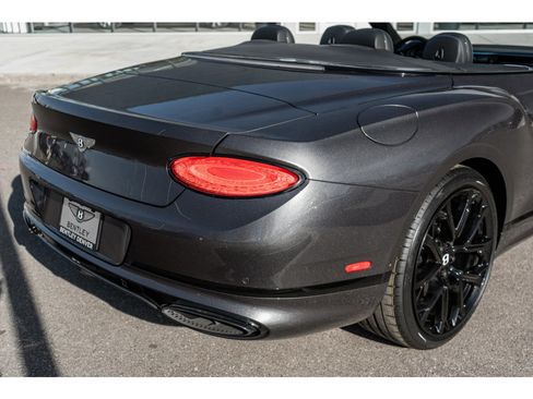 Used 2024 Bentley Continental GT Speed image 16