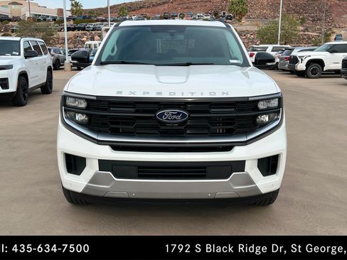 Used 2026 Ford Expedition Max Platinum w/ Driver's Package AWD/4WD image 8