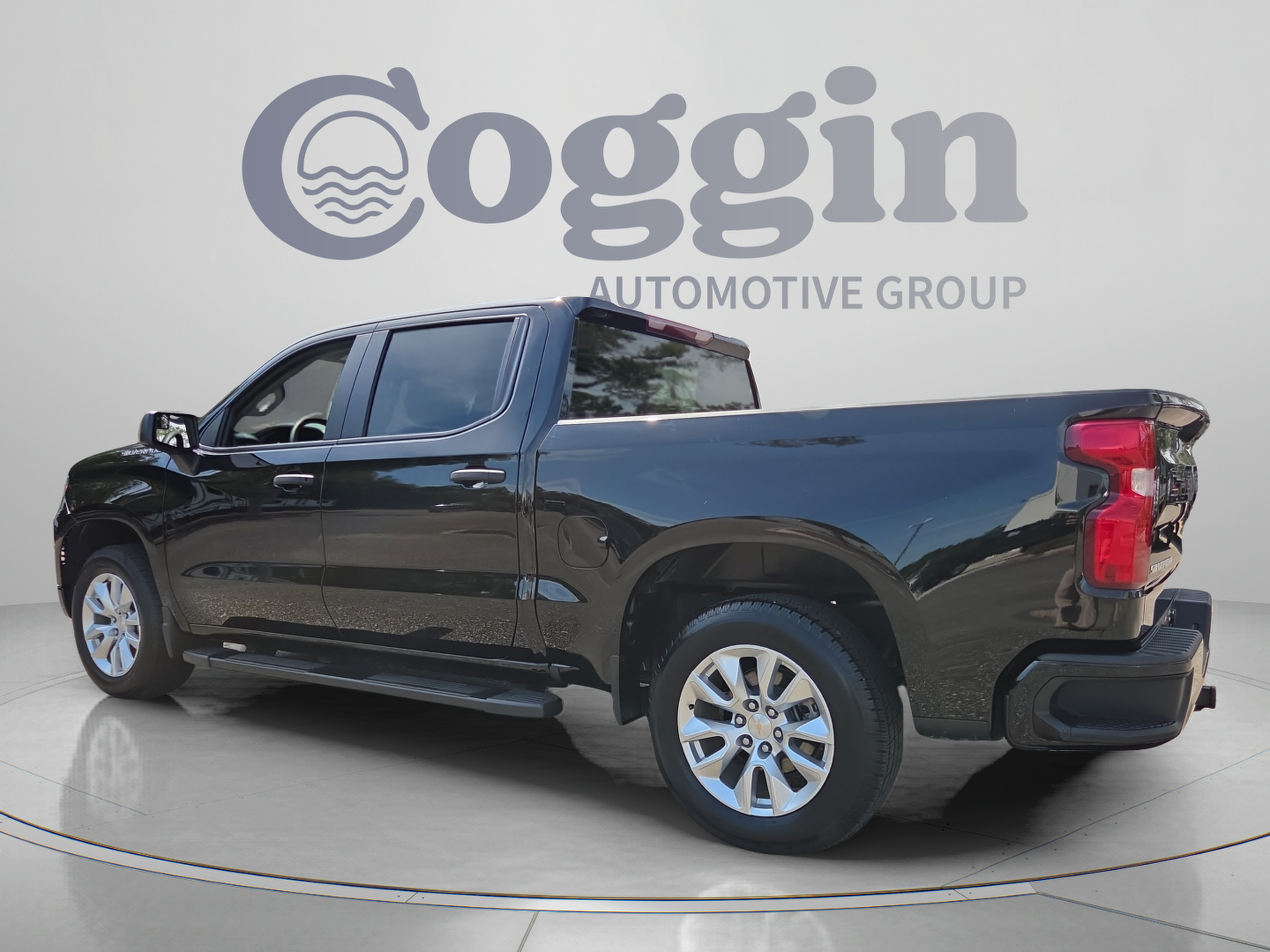 Used 2026 Chevrolet Silverado 1500 Custom RWD image 3