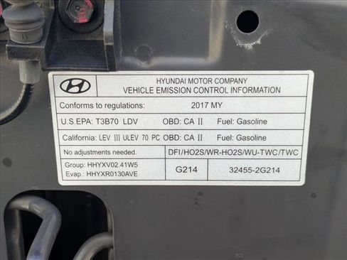 Used 2017 Hyundai Santa Fe Sport w/ 2.4L Tech Package 04 image 24