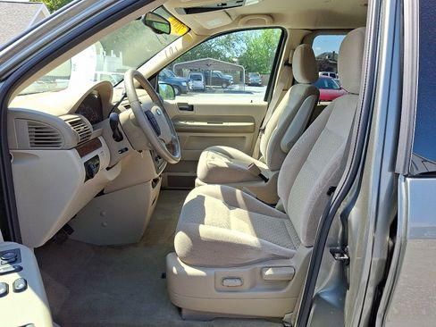 Used 2004 Ford Freestar SEL image 16