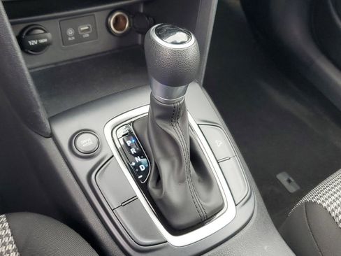 Used 2018 Hyundai Kona SE image 22