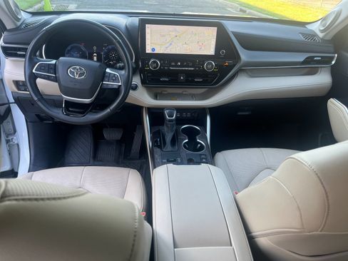 Used 2023 Toyota Highlander Limited AWD/4WD image 14