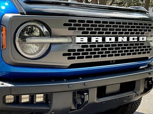 Used 2022 Ford Bronco Badlands image 28