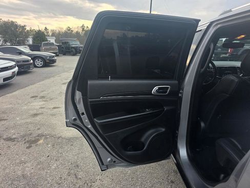 Used 2020 Jeep Grand Cherokee Limited image 8