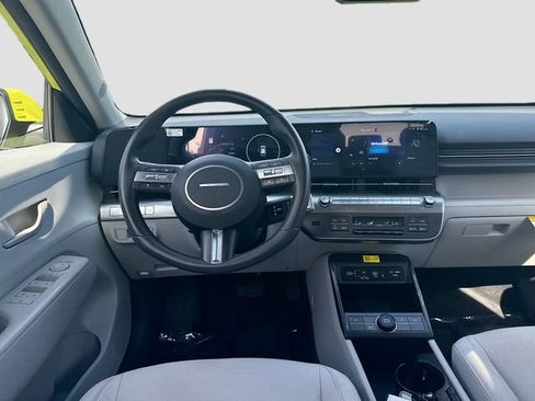 Certified 2025 Hyundai Kona SEL FWD image 21
