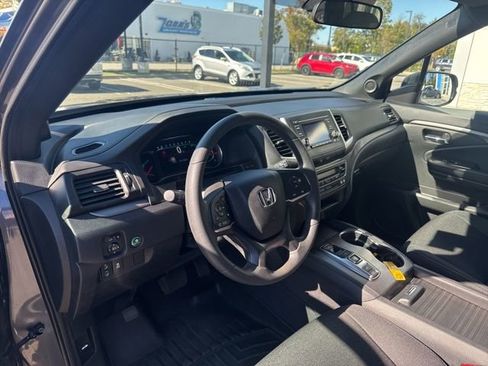 Used 2019 Honda Passport Sport image 15