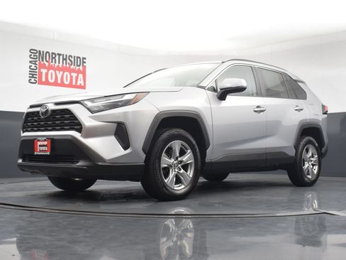 Used 2024 Toyota RAV4 XLE FWD image 30