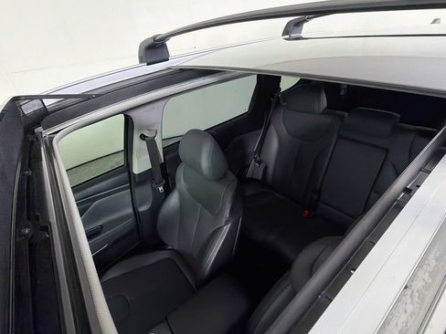Used 2023 Hyundai Santa Fe SEL w/ Premium Package FWD image 15