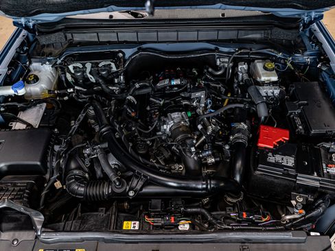 Used 2024 Ford Bronco Wildtrak image 32